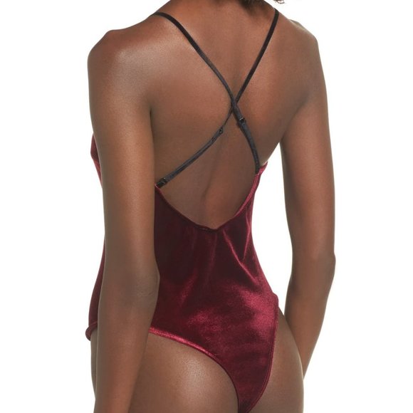 LUSH Lace Up Bodysuit Cami New - Picture 4 of 7